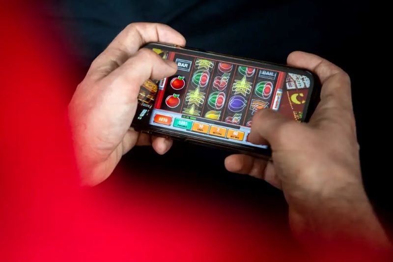 Mobile Slots tại H3Bet – Cài app H3Bet nhận ngay 100K không cần nạp 2 Phòng cược trung bình phù hợp với đa số người chơi