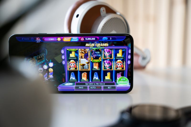 Mobile Slots tại H3Bet – Cài app H3Bet nhận ngay 100K không cần nạp 1 Mobile Slots tại H3Bet tối ưu cho điện thoại di động nhận 100K
